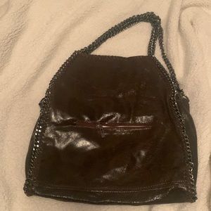 Italian leather bag with chain strap and detail